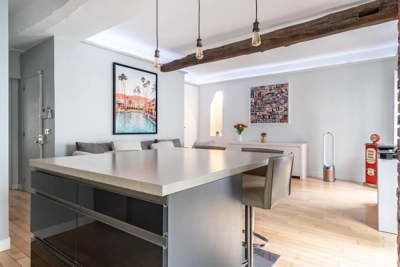 Room In Apartment - Cosy Place In The Hear Of Parigi